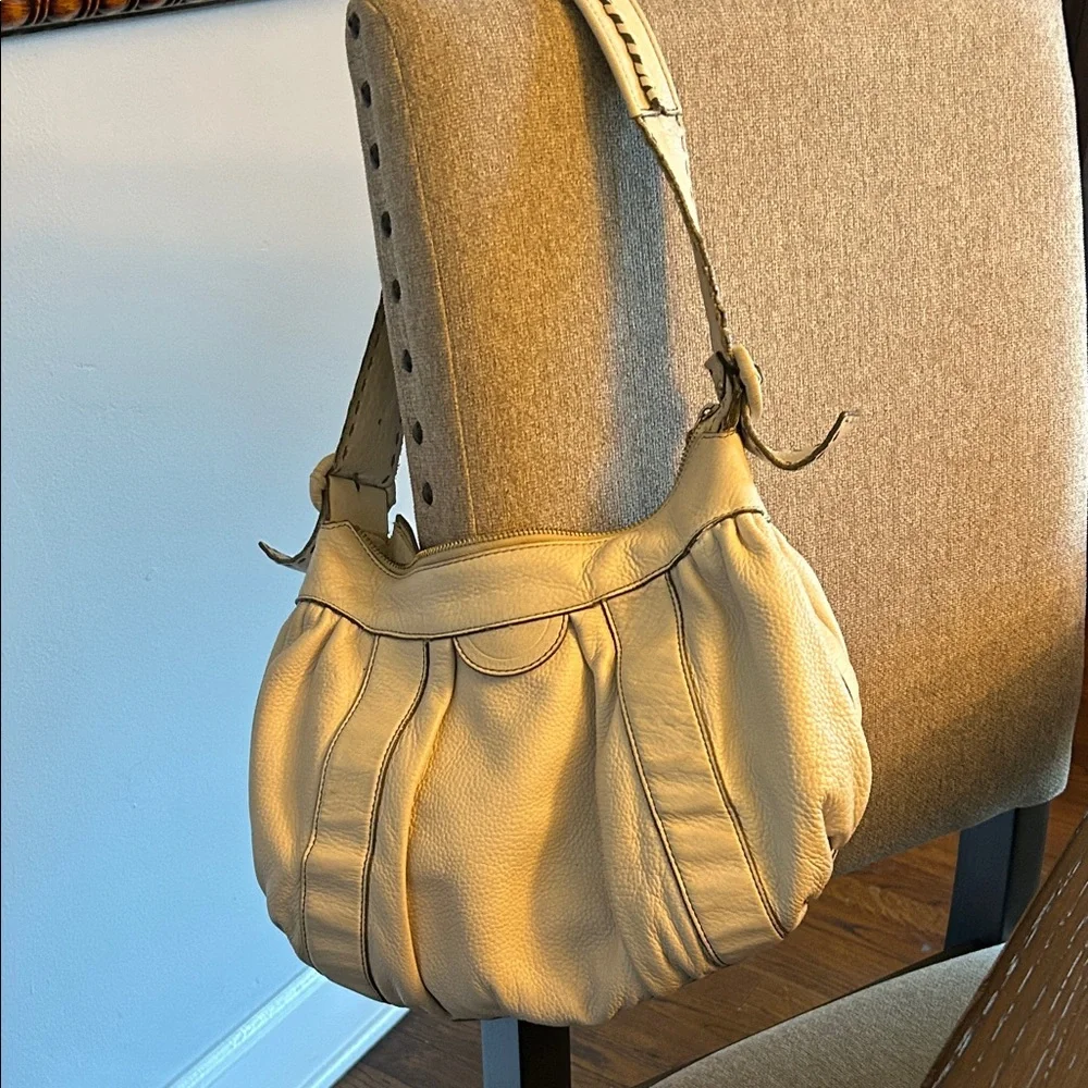 Cole Hann Cream/WhiteLeather Shoulder Bag